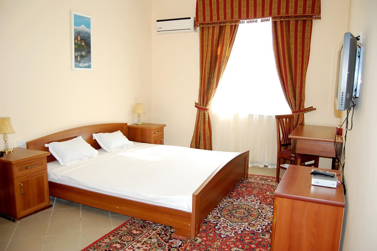 Hôtel Crown à Tachkent Extérieur photo
