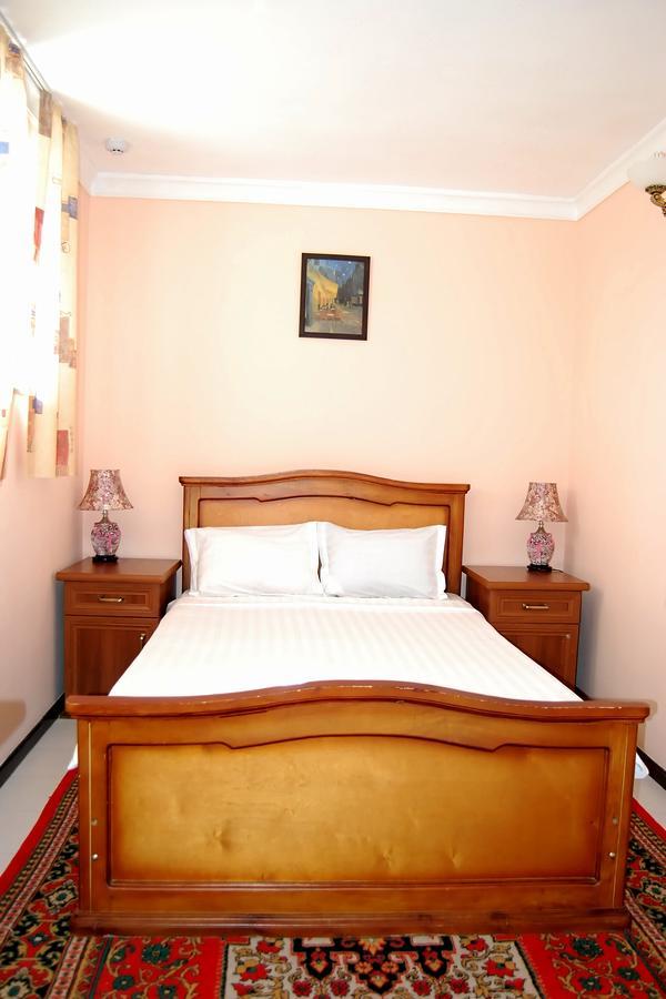 Hôtel Crown à Tachkent Extérieur photo