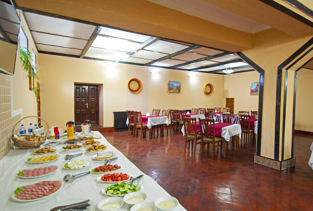 Hôtel Crown à Tachkent Extérieur photo